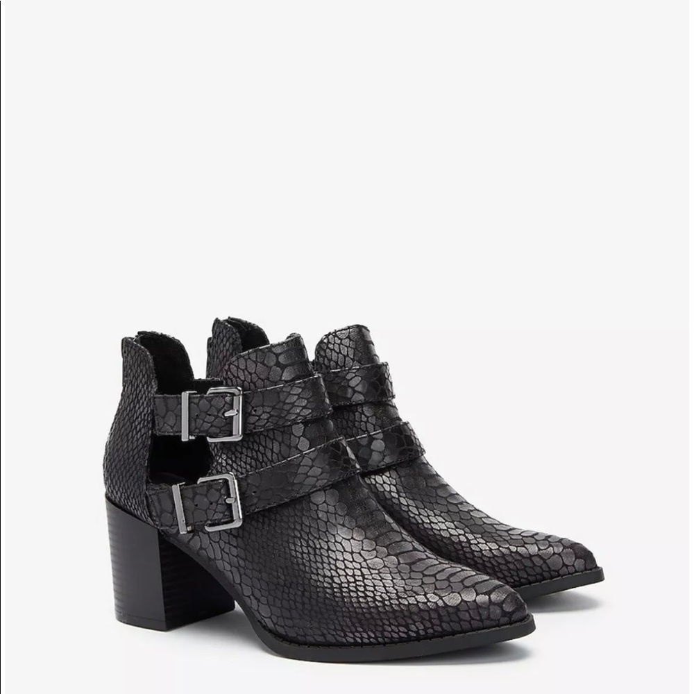 Express  snakeskin  print  block  boots black size 10 new
